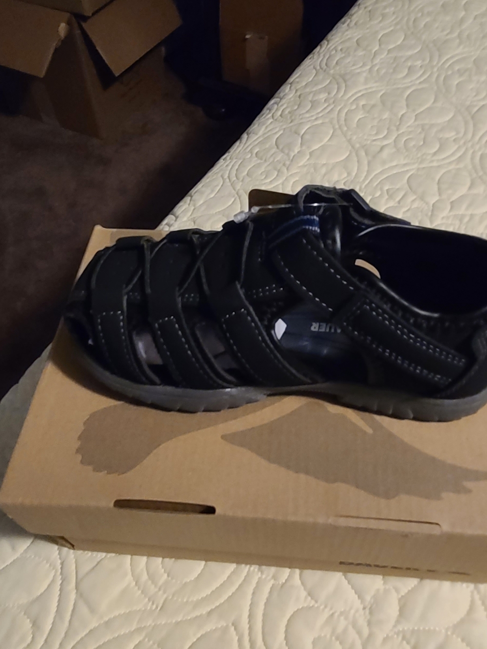 Eddie Bauer Kids Black Closed-Toe Sport Sandals Size 10